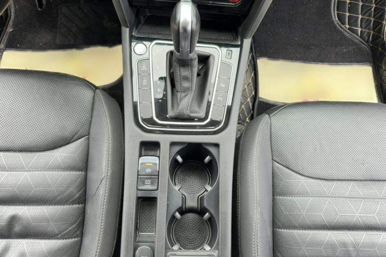Used Volkswagen FAW-Volkswagen CC 2021 380TSI Striking Edition Interior 5