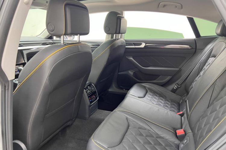 Used Volkswagen FAW-Volkswagen CC 2021 380TSI Brilliant Edition Interior 6