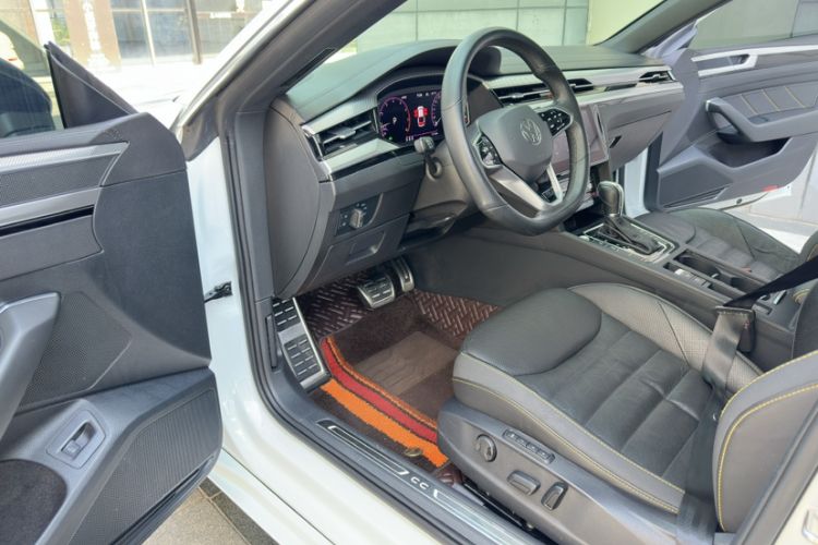 Used Volkswagen FAW-Volkswagen CC 2021 380TSI Striking Edition Interior 6