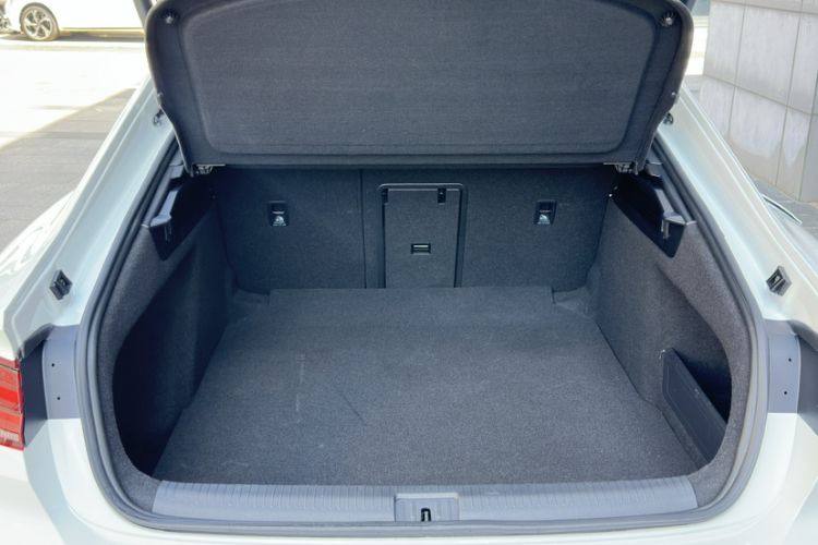 Used Volkswagen FAW-Volkswagen CC 2021 380TSI Striking Edition Interior 9