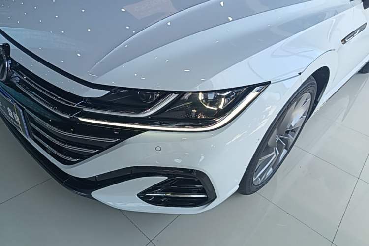 Used Volkswagen FAW-Volkswagen CC 2021 380TSI Striking Edition Left Front Headlight