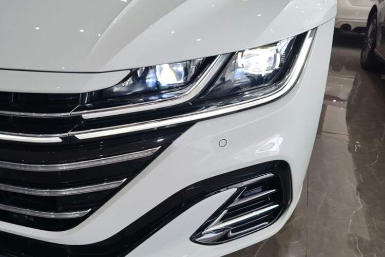 Used Volkswagen FAW-Volkswagen CC 2021 380TSI Striking Edition Left Front Headlight