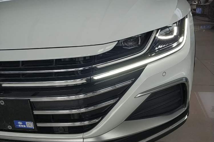 Used Volkswagen FAW-Volkswagen CC 2021 Estate Car 380TSI Vizion Edition Left Front Headlight