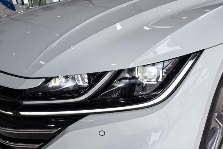 Used Volkswagen FAW-Volkswagen CC 2021 380TSI Striking Edition Left Front Headlight
