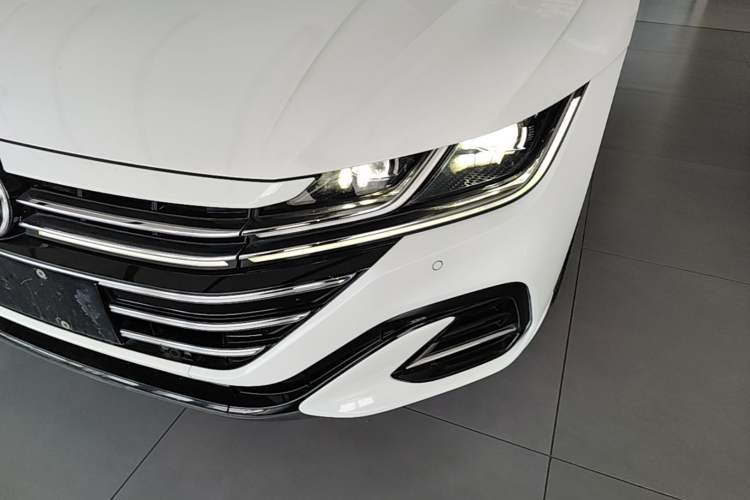 Used Volkswagen FAW-Volkswagen CC 2021 380TSI Striking Edition Left Front Headlight