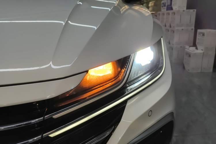 Used Volkswagen FAW-Volkswagen CC 2021 Estate Car 330TSI Hunter Vision Edition Left Front Headlight