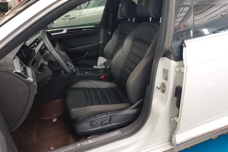 Used Volkswagen FAW-Volkswagen CC 2021 380TSI Striking Edition Left Front Seat