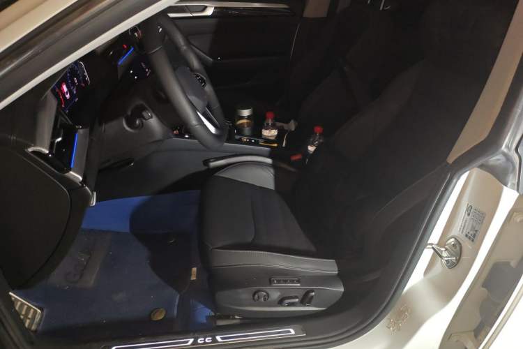 Used Volkswagen FAW-Volkswagen CC 2021 380TSI Striking Edition Left Front Seat