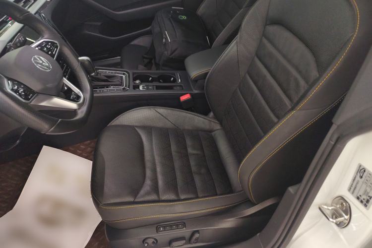 Used Volkswagen FAW-Volkswagen CC 2021 380TSI Striking Edition Left Front Seat