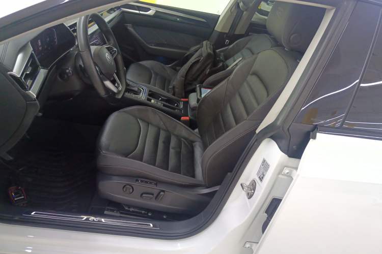 Used Volkswagen FAW-Volkswagen CC 2021 380TSI Striking Edition Left Front Seat