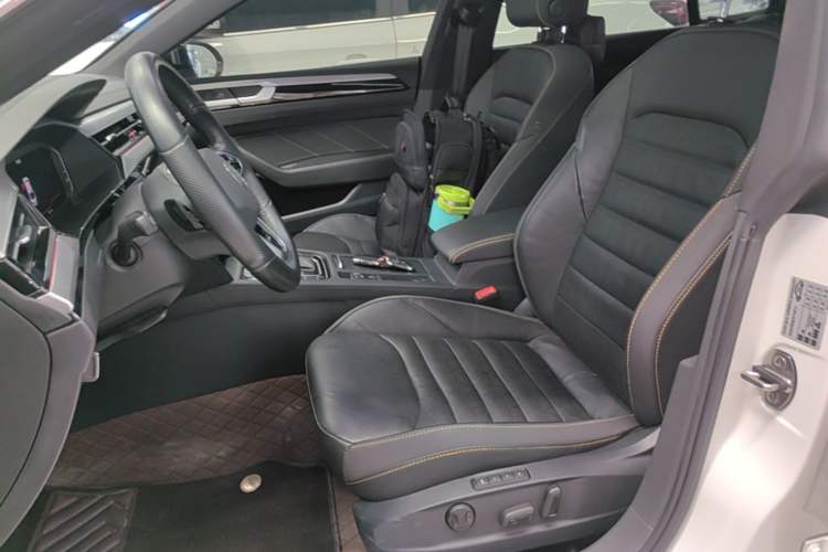 Used Volkswagen FAW-Volkswagen CC 2021 380TSI Striking Edition Left Front Seat