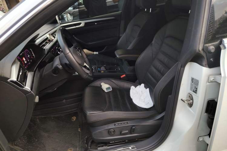 Used Volkswagen FAW-Volkswagen CC 2021 380TSI Striking Edition Left Front Seat