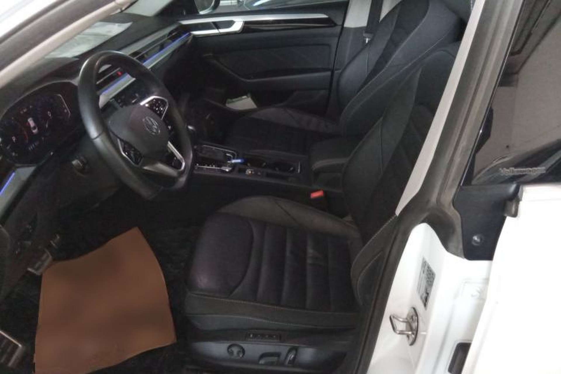 Used Volkswagen FAW-Volkswagen CC 2021 380TSI Striking Edition Left Front Seat