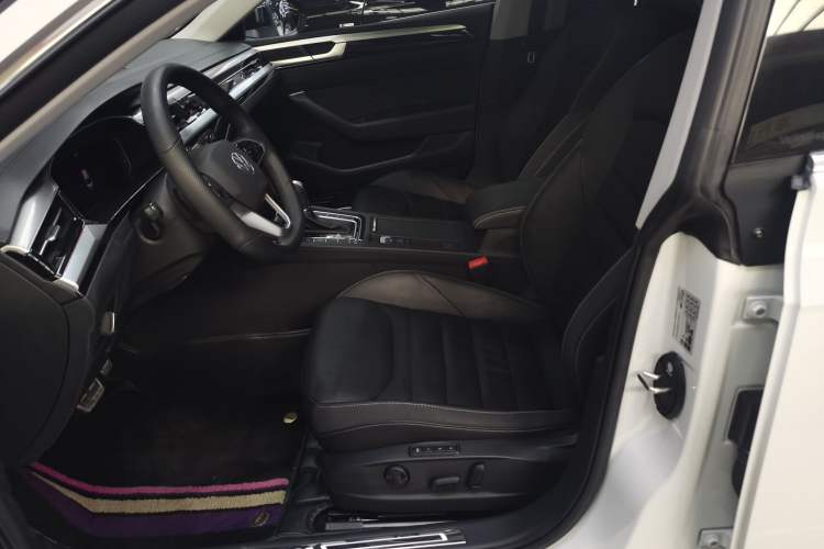 Used Volkswagen FAW-Volkswagen CC 2021 380TSI Striking Edition Left Front Seat