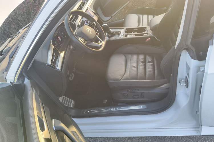 Used Volkswagen FAW-Volkswagen CC 2021 380TSI Striking Edition Left Front Seat