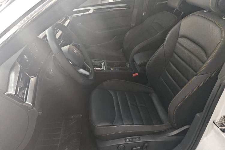Used Volkswagen FAW-Volkswagen CC 2021 380TSI Striking Edition Left Front Seat