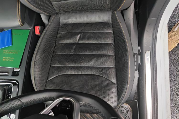 Used Volkswagen FAW-Volkswagen CC 2021 380TSI Striking Edition Left Front Seat