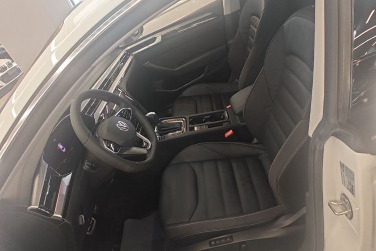 Used Volkswagen FAW-Volkswagen CC 2021 380TSI Striking Edition Left Front Seat