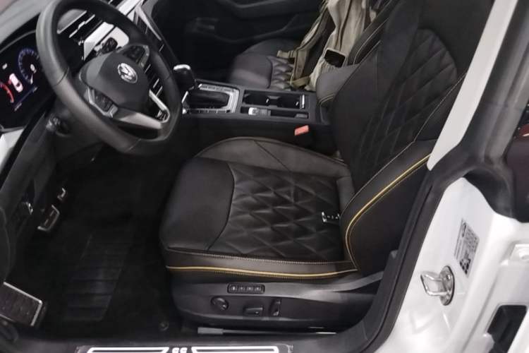 Used Volkswagen FAW-Volkswagen CC 2021 380TSI Brilliant Edition Left Front Seat