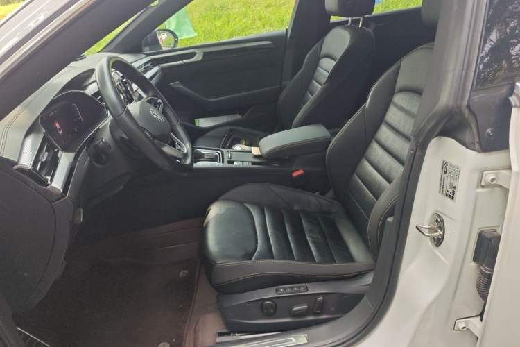Used Volkswagen FAW-Volkswagen CC 2021 380TSI Striking Edition Left Front Seat