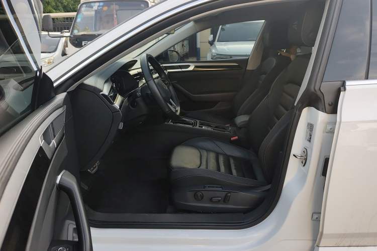 Used Volkswagen FAW-Volkswagen CC 2021 380TSI Striking Edition Left Front Seat