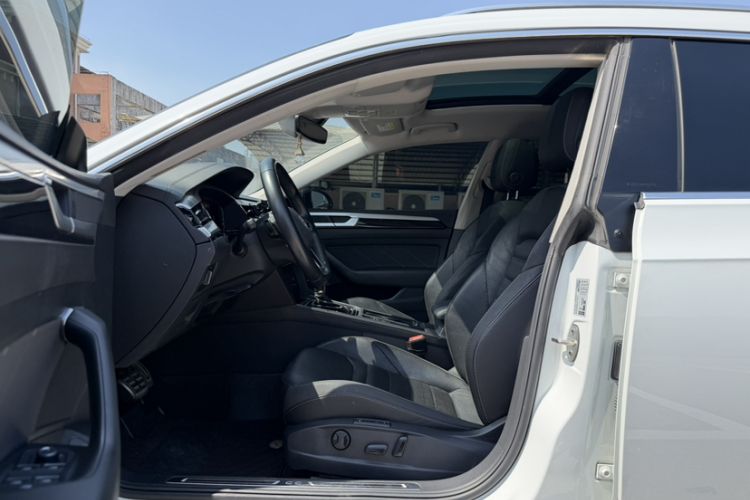 Used Volkswagen FAW-Volkswagen CC 2021 Estate Car 380TSI Vizion Edition Left Front Seat