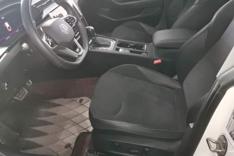 Used Volkswagen FAW-Volkswagen CC 2021 330TSI Ignite Edition Left Front Seat