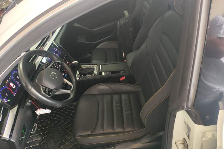 Used Volkswagen FAW-Volkswagen CC 2021 380TSI Striking Edition Left Front Seat