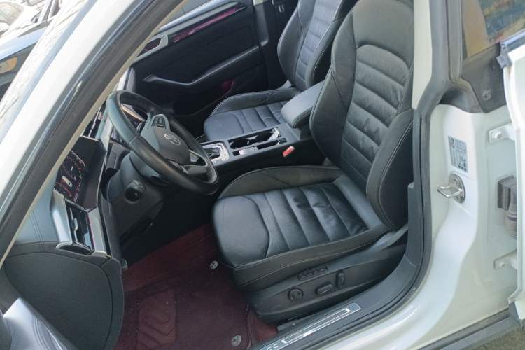Used Volkswagen FAW-Volkswagen CC 2021 Estate Car 380TSI Vizion Edition Left Front Seat