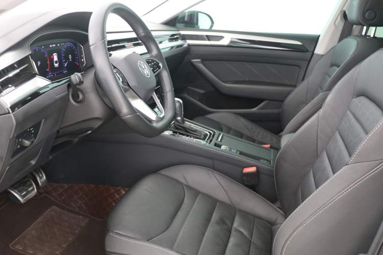 Used Volkswagen FAW-Volkswagen CC 2021 380TSI Striking Edition Left Front Seat