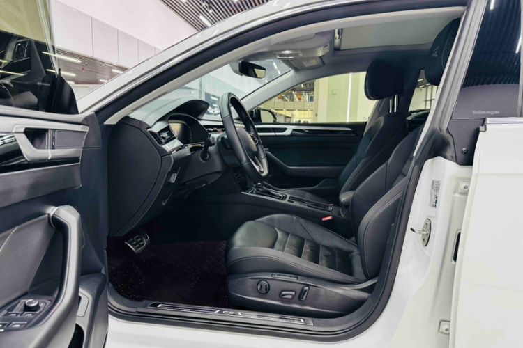 Used Volkswagen FAW-Volkswagen CC 2021 380TSI Striking Edition Left Front Seat