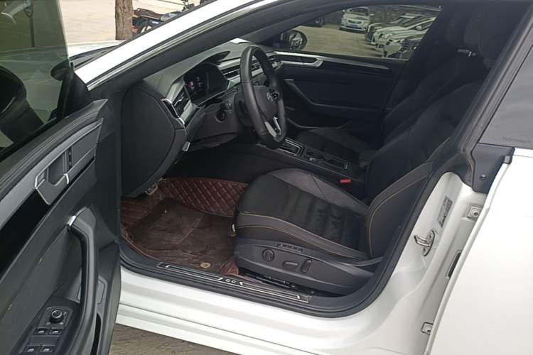 Used Volkswagen FAW-Volkswagen CC 2021 380TSI Striking Edition Left Front Seat