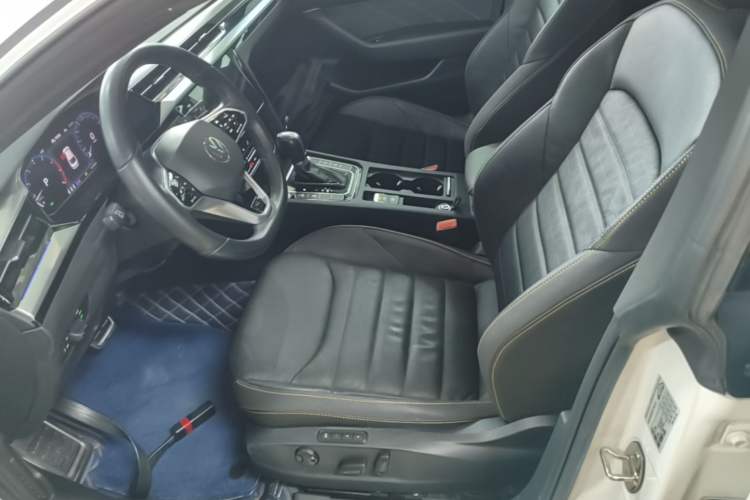 Used Volkswagen FAW-Volkswagen CC 2021 380TSI Striking Edition Left Front Seat