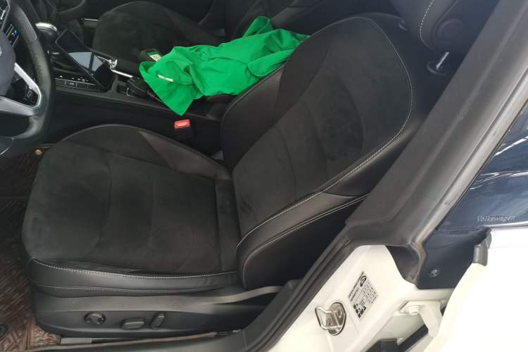 Used Volkswagen FAW-Volkswagen CC 2021 330TSI Ignite Edition Left Front Seat