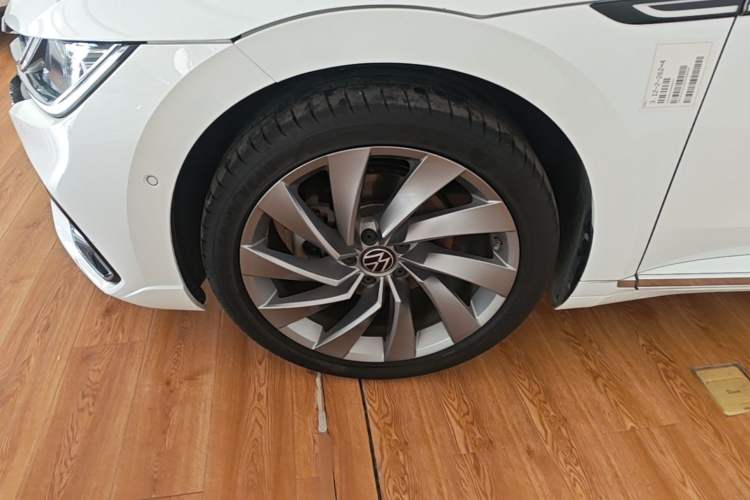 Used Volkswagen FAW-Volkswagen CC 2021 380TSI Striking Edition Left Front Wheel Hub