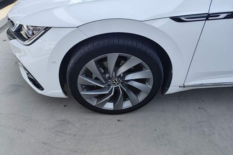 Used Volkswagen FAW-Volkswagen CC 2021 380TSI Striking Edition Left Front Wheel Hub