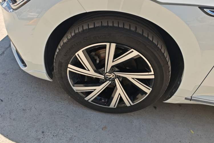 Used Volkswagen FAW-Volkswagen CC 2021 330TSI Ignite Edition Left Front Wheel Hub