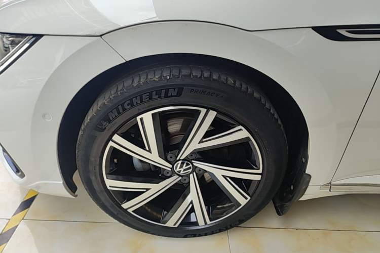 Used Volkswagen FAW-Volkswagen CC 2021 380TSI Striking Edition Left Front Wheel Hub