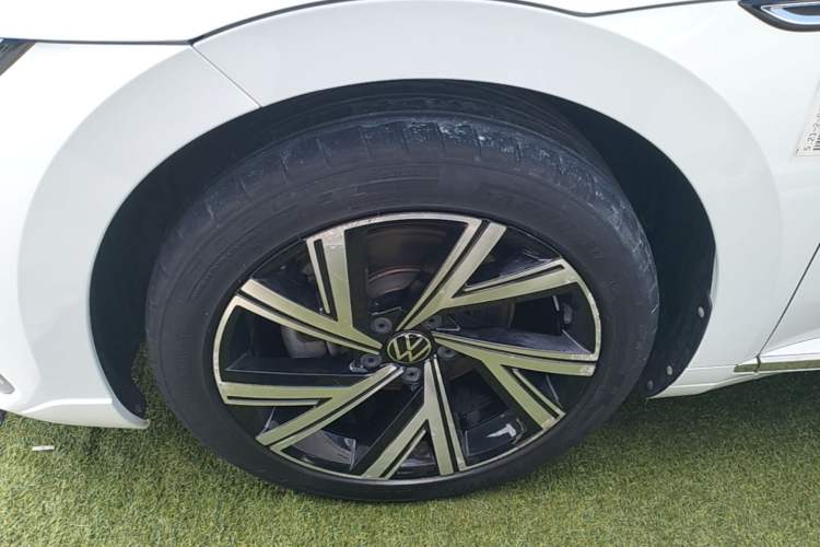 Used Volkswagen FAW-Volkswagen CC 2021 330TSI Ignite Edition Left Front Wheel Hub