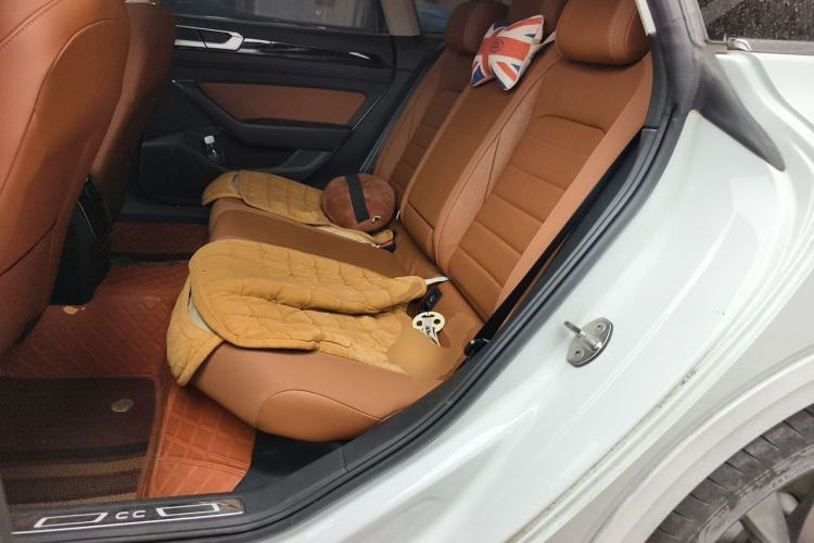 Used Volkswagen FAW-Volkswagen CC 2021 Estate Vehicle 380TSI Vizzion Edition Left Rear Seat