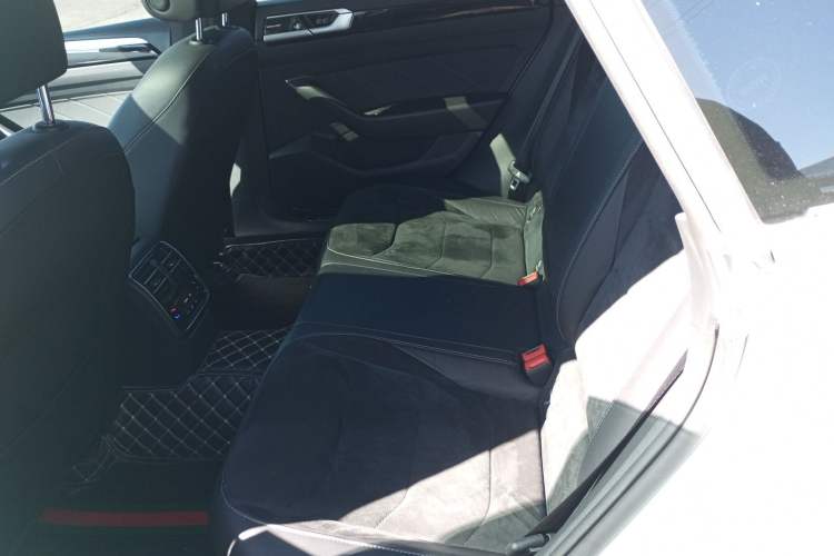 Used Volkswagen FAW-Volkswagen CC 2021 330TSI Ignite Edition Left Rear Seat