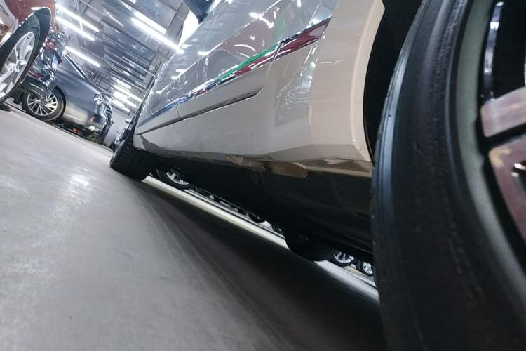 Used Volkswagen FAW-Volkswagen CC 2021 380TSI Striking Edition 30th Anniversary Model Left Side Sill