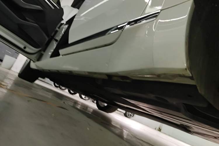 Used Volkswagen FAW-Volkswagen CC 2021 380TSI Striking Edition Left Side Sill