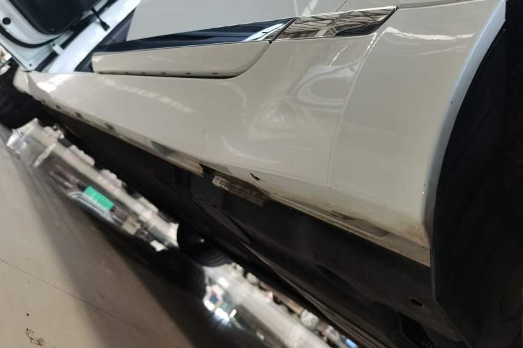 Used Volkswagen FAW-Volkswagen CC 2021 330TSI Ignite Edition Left Side Sill