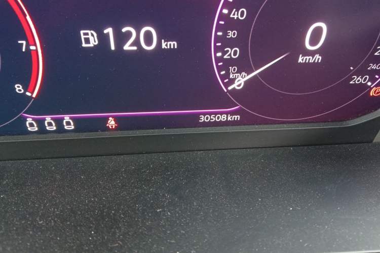 Used Volkswagen FAW-Volkswagen CC 2021 380TSI Striking Edition 30th Anniversary Model Odometer Close Up