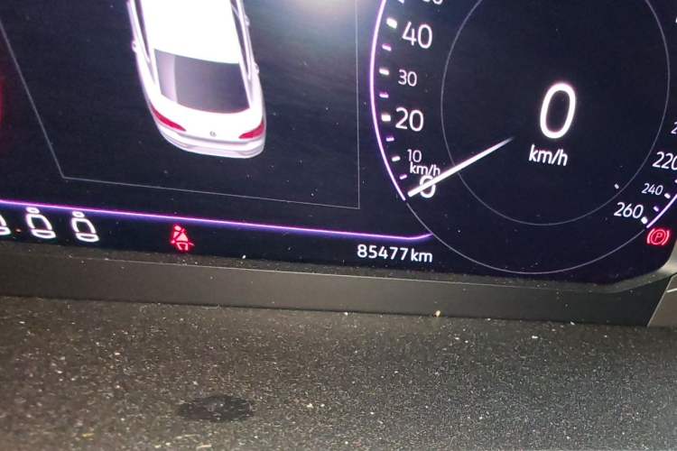 Used Volkswagen FAW-Volkswagen CC 2021 380TSI Striking Edition Odometer Close Up