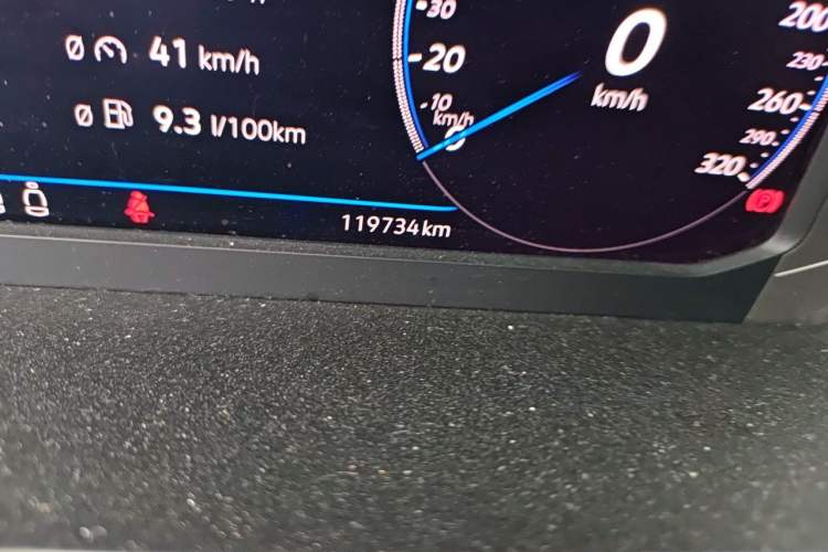 Used Volkswagen FAW-Volkswagen CC 2021 380TSI Striking Edition Odometer Close Up