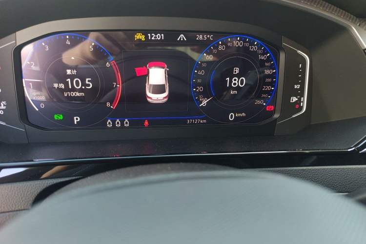 Used Volkswagen FAW-Volkswagen CC 2021 380TSI Striking Edition Odometer Close Up