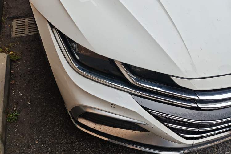 Used Volkswagen FAW-Volkswagen CC 2021 Estate Car 380TSI Vizion Edition Right Front Headlight