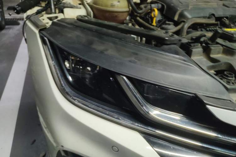 Used Volkswagen FAW-Volkswagen CC 2021 380TSI Striking Edition 30th Anniversary Model Right Front Headlight